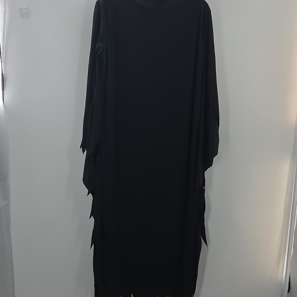 Scream Mask And Robe - Picture 5 of 16